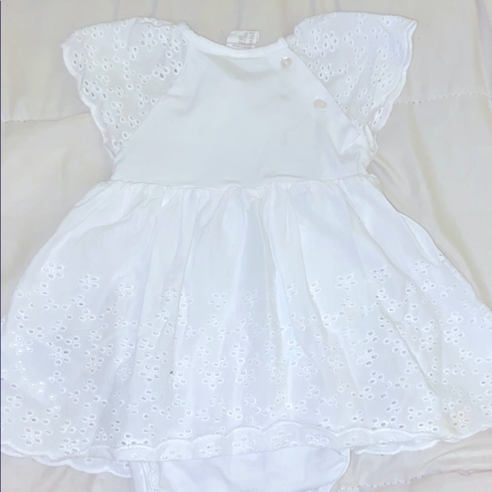 Infant white formal dress 4-6 months